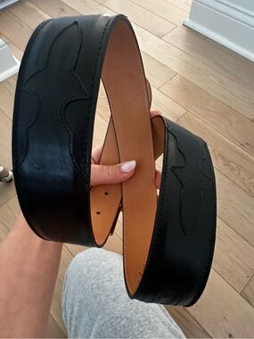 Lucchese black leather belt